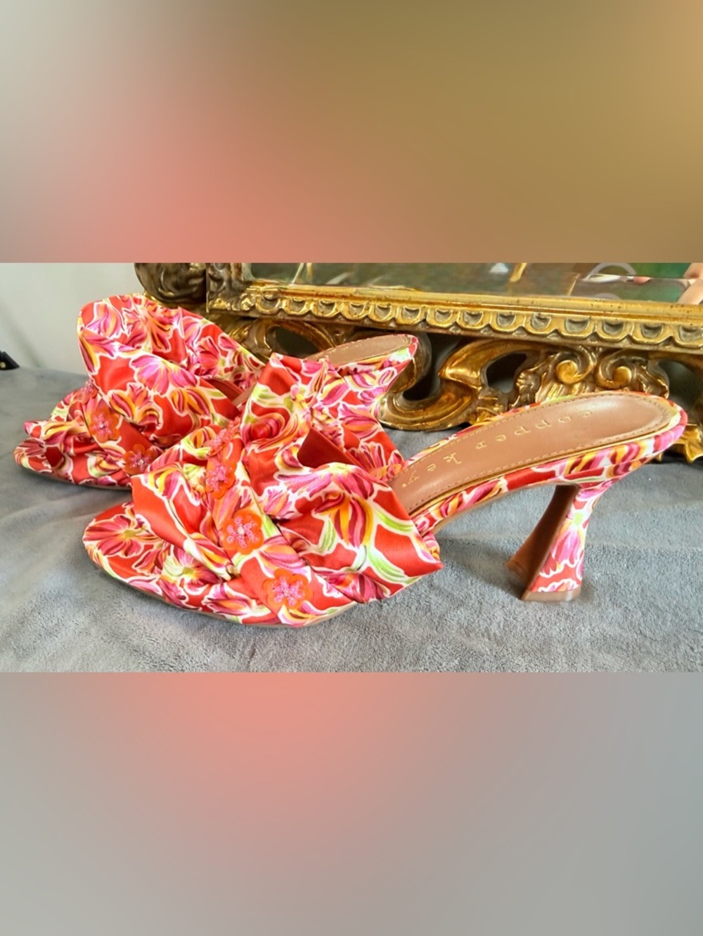 🌺 Copper Key Embroidered Floral Ruffle Mule Heels 🌺 - Picture 2 of 6